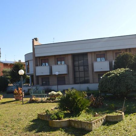 Domus Achille Fosco Ciampino Exterior foto